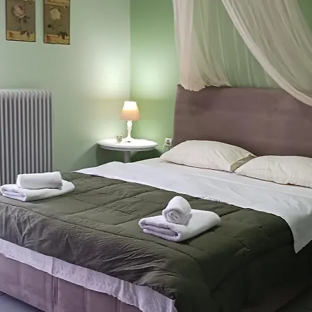 Daphne's * Kavala