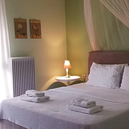 Daphne's * Kavala