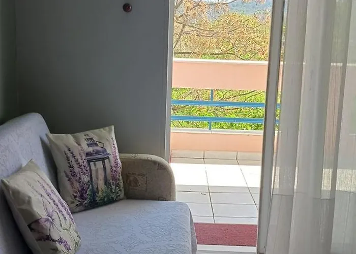 公寓 Daphne's 卡瓦拉